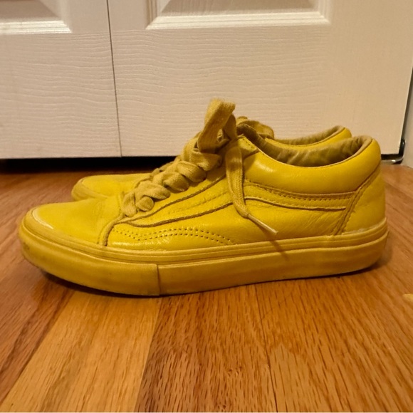 Vans x Opening Ceremony Old Skool Yellow Leather Low Top - Picture 6 of 8